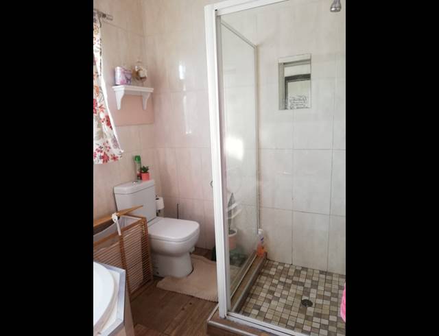 5 BEDROOM HOUSE FOR SALE IN FALCON RIDGE